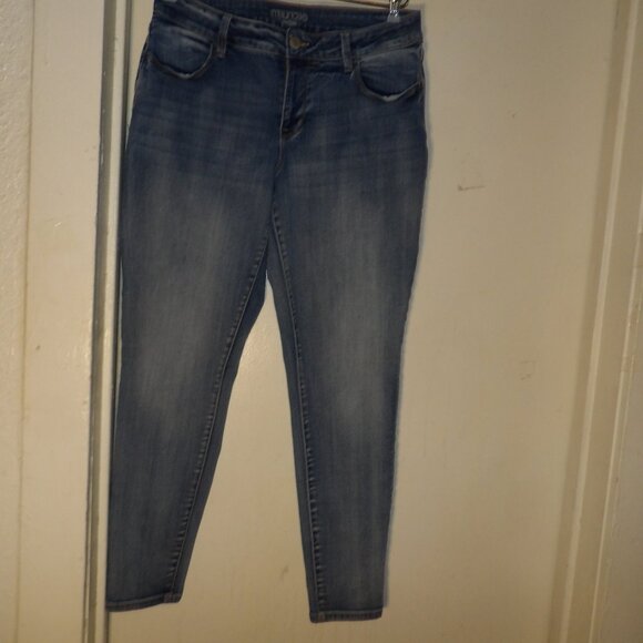Maurices Mid Rise Skinny Jegging Jeans Sz L Reg - Picture 1 of 6